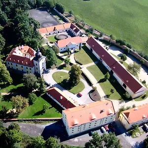 Pytloun Chateau Ctenice 4* Prague